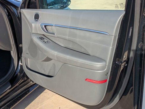 Used 2021 Hyundai Sonata Limited w/ Cargo Package image 29