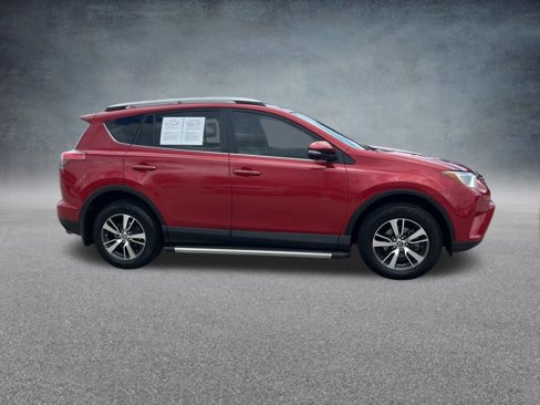 Used 2016 Toyota RAV4 XLE image 3