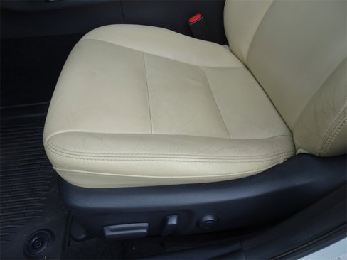 Used 2018 Toyota Avalon XLE Premium image 8