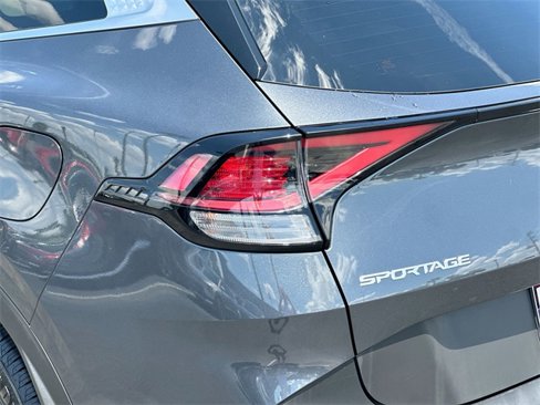 Certified 2023 Kia Sportage EX image 7