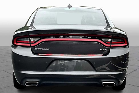 Used 2018 Dodge Charger SXT Plus image 4