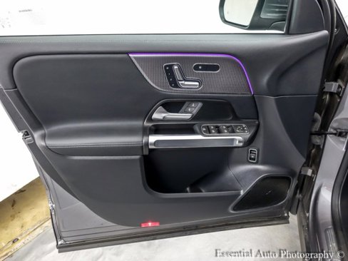 Used 2023 Mercedes-Benz EQB 250+ w/ Exclusive Package image 28