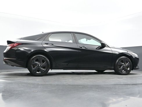 Used 2021 Hyundai Elantra SEL image 43