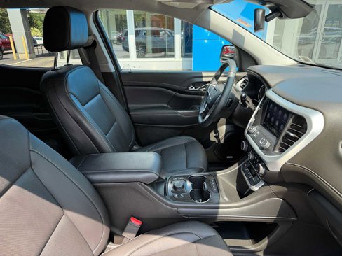 Used 2023 GMC Acadia SLT w/ Preferred Package image 43