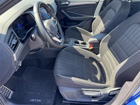 Certified 2024 Volkswagen Jetta Sport image 7