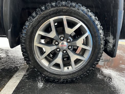 Used 2014 GMC Sierra 1500 SLE w/ All-Terrain Package image 35