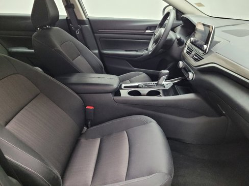 Used 2024 Nissan Altima 2.5 SV image 21
