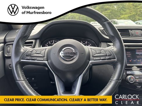 Used 2018 Nissan Rogue SV image 16