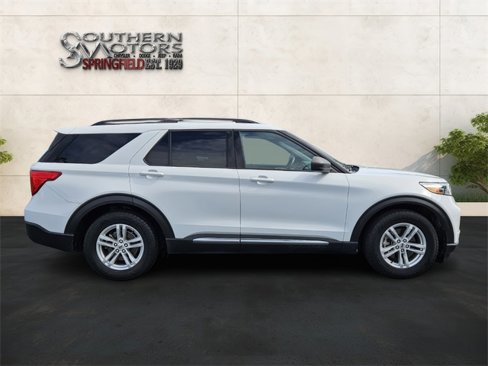 Used 2020 Ford Explorer XLT image 6