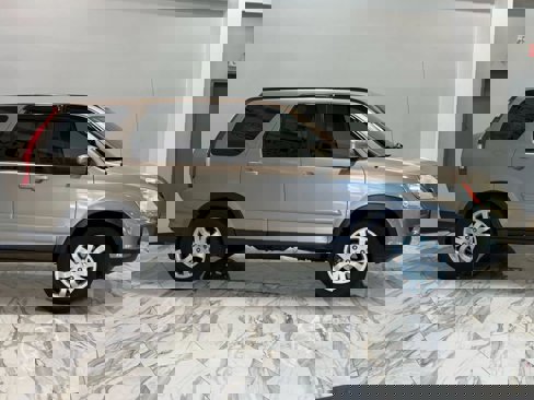 Used 2005 Honda CR-V EX image 4