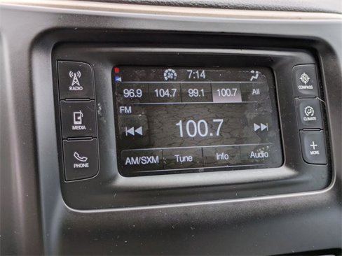 Used 2016 Jeep Cherokee Latitude w/ Safety/Convenience Group image 18
