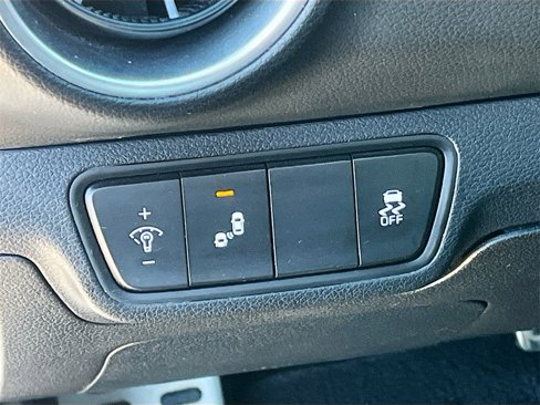 Used 2022 Kia Forte GT w/ GT Technology Package image 10