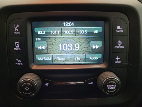 Used 2015 Jeep Renegade Trailhawk image 25