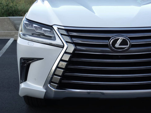Used 2016 Lexus LX 570 4WD image 10