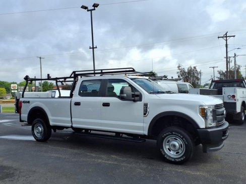 Used 2018 Ford F250 XL w/ Power Equipment Group image 4