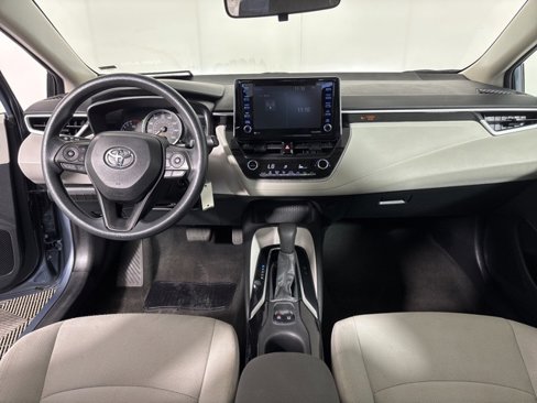 Used 2021 Toyota Corolla LE image 21