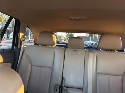 Used 2013 Ford Edge SEL image 40