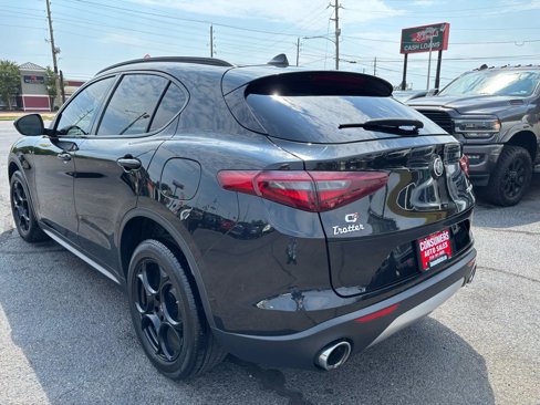 Used 2018 Alfa Romeo Stelvio Ti Sport image 3