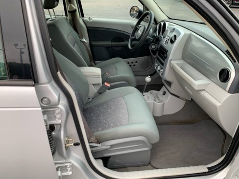 Used 2007 Chrysler PT Cruiser image 16
