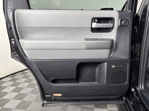 Used 2016 Toyota Sequoia Limited image 21