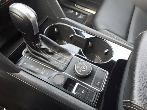 Used 2022 Volkswagen Atlas Cross Sport SE image 20