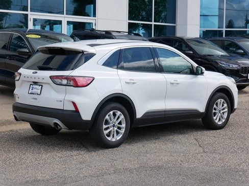 Used 2020 Ford Escape SE image 3