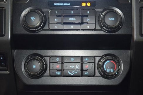 Used 2020 Ford F250 XLT w/ XLT Premium Package image 27