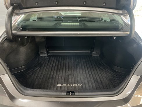 Used 2019 Toyota Camry XLE image 33