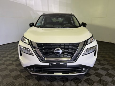 Used 2022 Nissan Rogue SL w/ SL Premium Package image 3