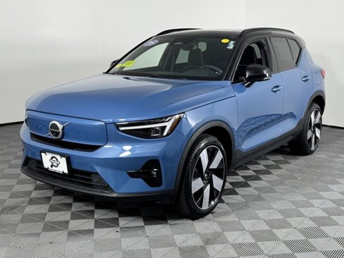 Certified 2023 Volvo XC40 Recharge Ultimate w/ Protection Package Premier image 12