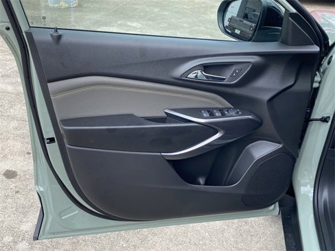 New 2025 Chevrolet Trax ACTIV w/ Driver Confidence Package image 19