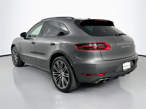 Certified 2018 Porsche Macan Turbo image 3