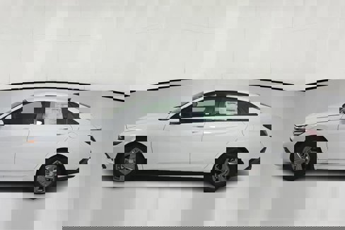 New 2025 Hyundai Elantra SE image 4