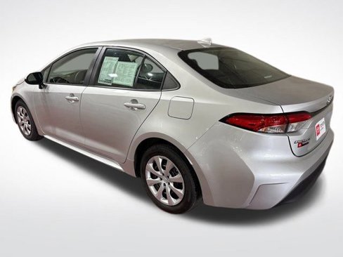 Used 2023 Toyota Corolla LE image 14