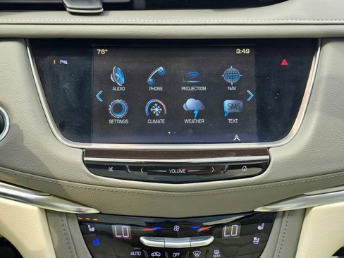 Used 2017 Cadillac XT5 Premium Luxury image 38