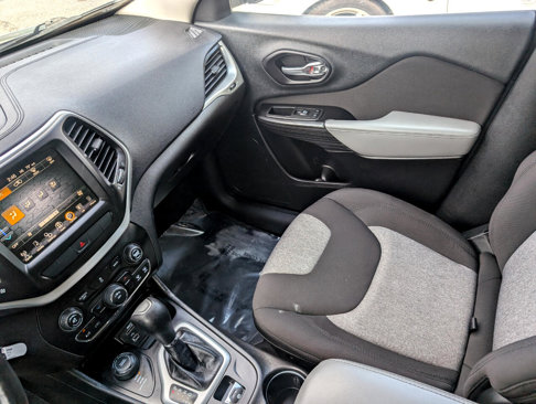 Used 2014 Jeep Cherokee Latitude image 27