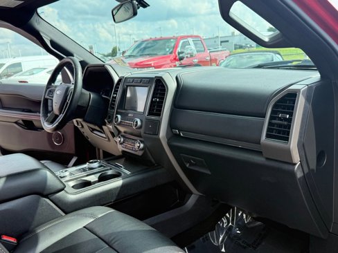 Used 2020 Ford Expedition Max XLT w/ Equipment Group 202A image 13