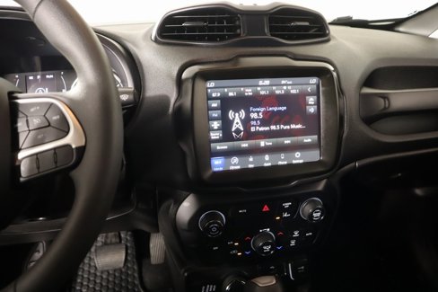 Used 2023 Jeep Renegade Latitude image 5