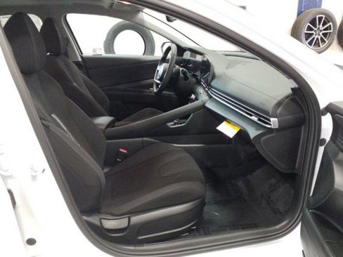 New 2025 Hyundai Elantra SEL w/ Cargo Package image 19