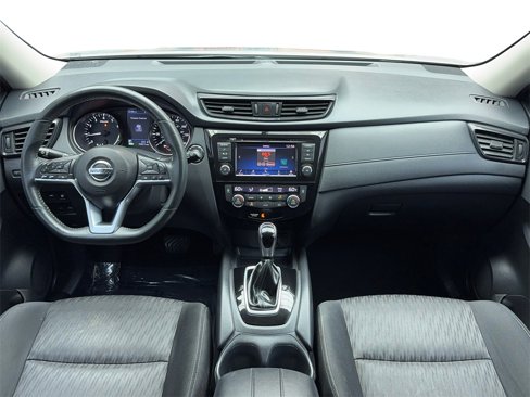 Used 2018 Nissan Rogue SV image 16