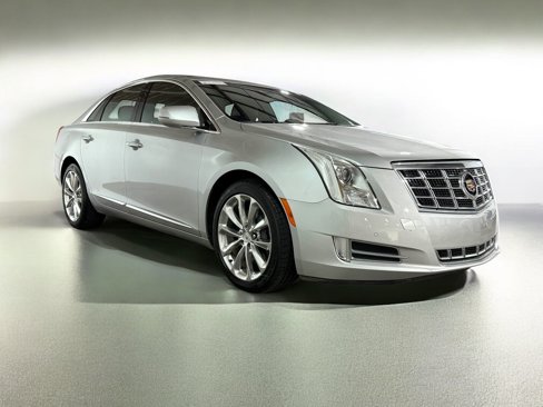 Used 2013 Cadillac XTS Luxury w/ Driver Awareness Package image 7