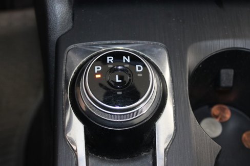 Used 2020 Ford Escape SE image 31