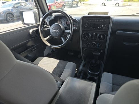 Used 2007 Jeep Wrangler X image 14