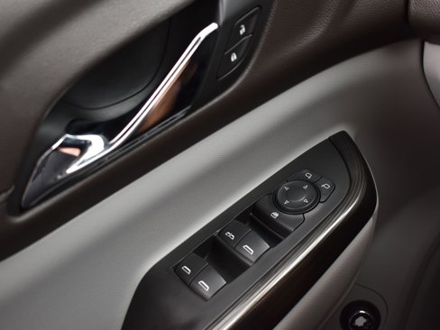 Used 2019 GMC Acadia SLT image 24
