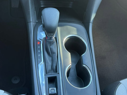 Used 2022 Chevrolet Equinox LS image 20