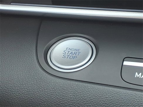 Used 2024 Hyundai Elantra SEL image 15