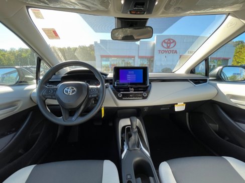 New 2025 Toyota Corolla LE image 6