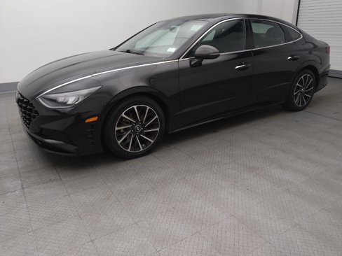 Used 2020 Hyundai Sonata SEL Plus w/ Tech Package image 2