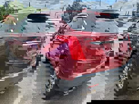 Used 2017 Cadillac XT5 Luxury image 4