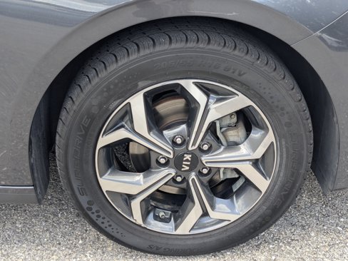Used 2019 Kia Forte LXS image 11